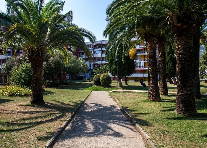 Irena Downtown Apartment