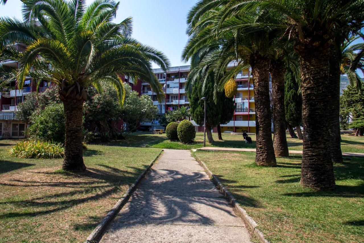Irena Downtown Apartment *